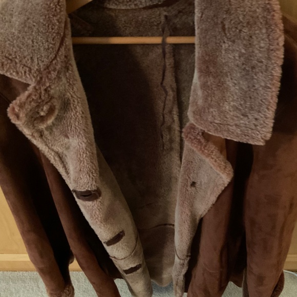 Shearling coat - Picture 3 of 3